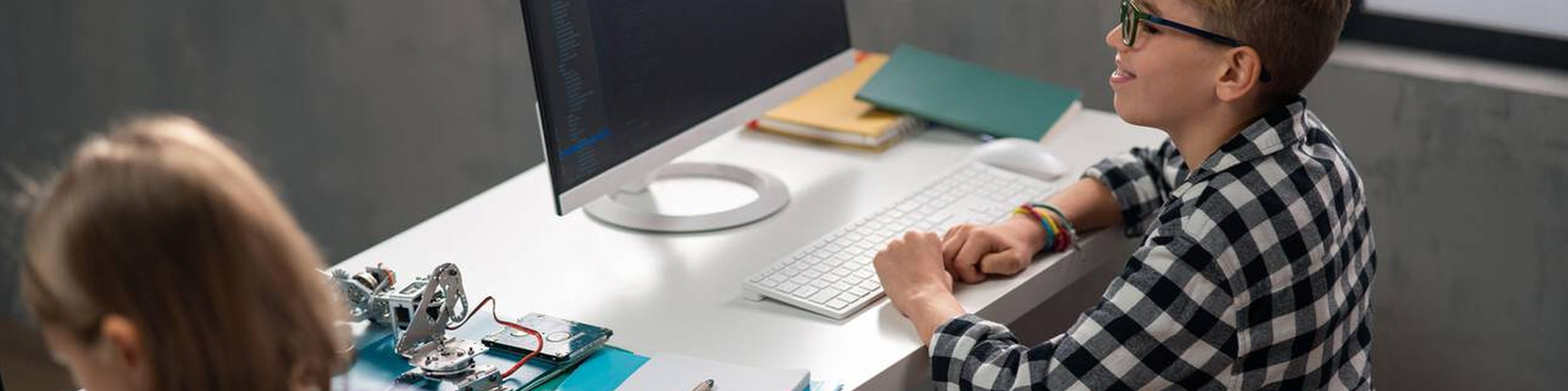 How Learning Programming Boosts Your Child’s Academic Performance – Backed by Statistics